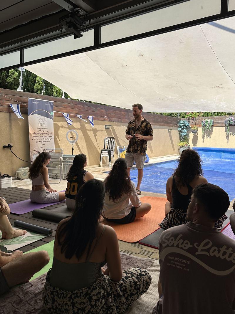 נועם רז בסדנה